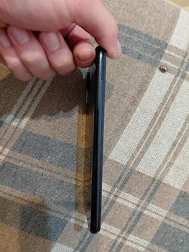 telefon qusar: Üz şüşəsinde cat var . baska prablemi yoxdu — 4