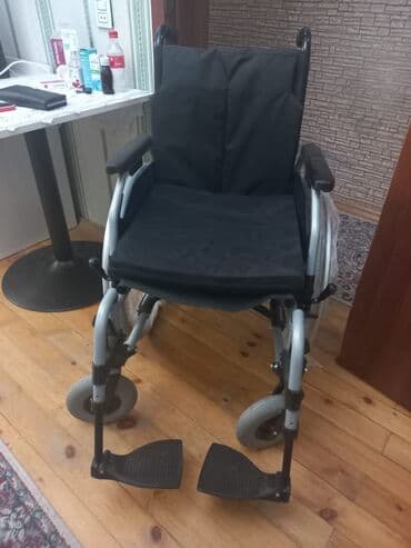 Tibbi geyim: Əlil arabasi — 1