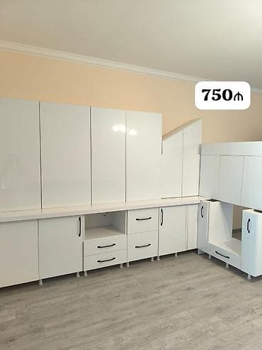 Mətbəx mebeli satılır 750₼. Vitrin malıdır.*İstifadə olunmayıb**. Ölçü — 1