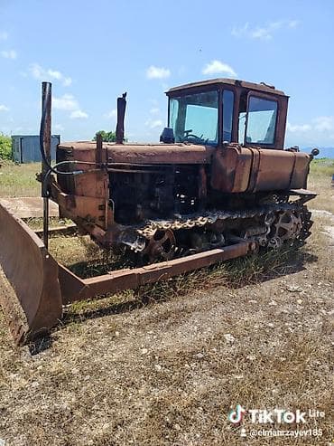 Nəqliyyat: Buldozer (paletli traktor) – DT-75 seriyası Texniki təsvir: - Tip — 2