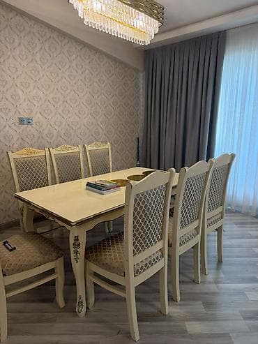 Açılan masa 8 stul 270azn. Unvan Xırdalan (fidan 2)5050