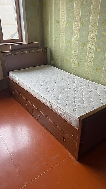 böyük dolab: Təknəfərlik çarpayı, Dolab — 3