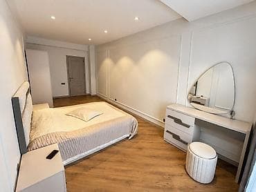 Mənzillər: İcarəyə verilir 3 otaqlı yeni tikili 125 m², Nəsimi r. Kateqoriya — 10