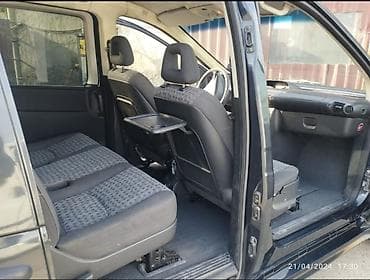 mini laser: Mercedes-Benz Vaneo: 1.9 l | 2002 il Van/Minivan — 3