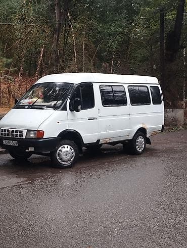 Ağ rəngli mikroavtobus/miniven - Korpus: yüksək tavanlı, uzun baza;