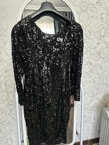 elevit ne ucundur: Qara payetkalı gecə donu - Rəng: parlaq qara - Material: tam səthi — 2