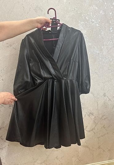 Qadınlar üçün qara eko‑dəri don - Material: yumşaq eko‑dəri