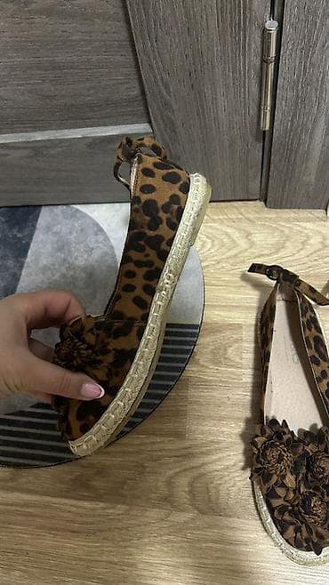 rezin botinkalar: Leopard naxışlı qadın espadrilləri - Model: bağlamaqlı espadrillər - — 2