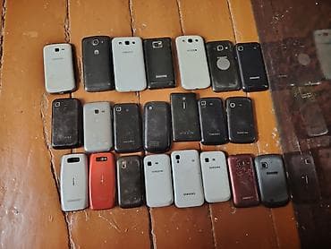 Samsung Nokia Kütləvi köhnə mobil telefonlar dəsti Hamisi işlek — 2