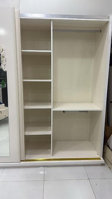 stol stul ev ucun: Yataq mebeli ideal vəziyyətdədi.isiqlidi.Catdirilma odenisledi — 9