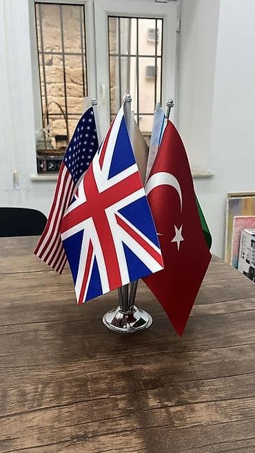Masaüstü bayraq dəsti - Tərkib: 5 ədəd masaüstü bayraq və metal — 2