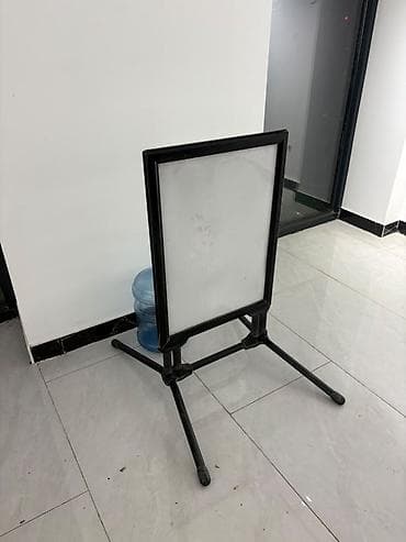 Reklam lövhələri: Küçə və daxili məkanlar üçün ikitərəfli reklam stendi. Xüsusiyyətlər — 1