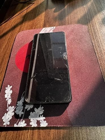 Xiaomi 12 Lite, 256 GB, rəng - Qara, 
 Qırıq — 2