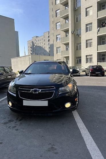 Chevrolet Cruze: 1.4 l | 2012 il 240000 km Sedan
