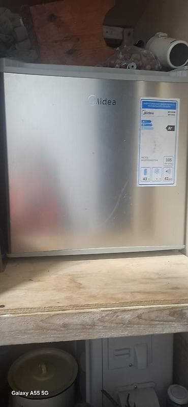 mini kondisoner: Mini Midea Soyuducu Satılır, rəng - Gümüşü — 1