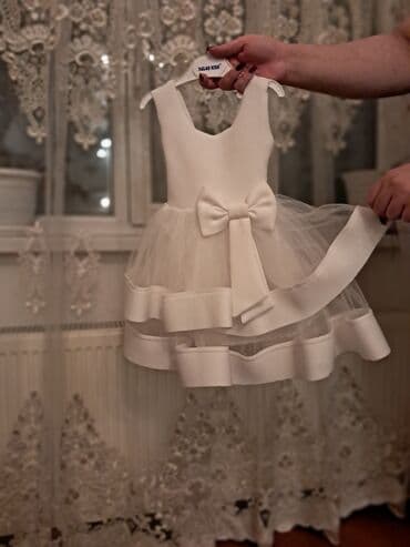 белые детские сарафаны: Детское платье, Праздничное, 1 - 2 года — 4