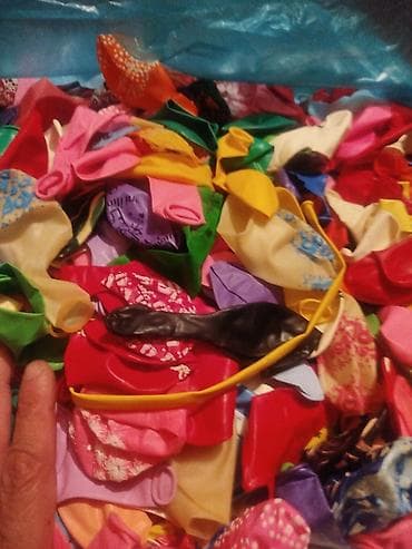 Rəngarəng lateks şarlar seti - Müxtəlif rəng və naxışlarda şarlar