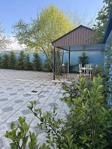 araz market neftciler: 100 kv. m, 3 otaqlı, Qaz, İşıq, Su — 1