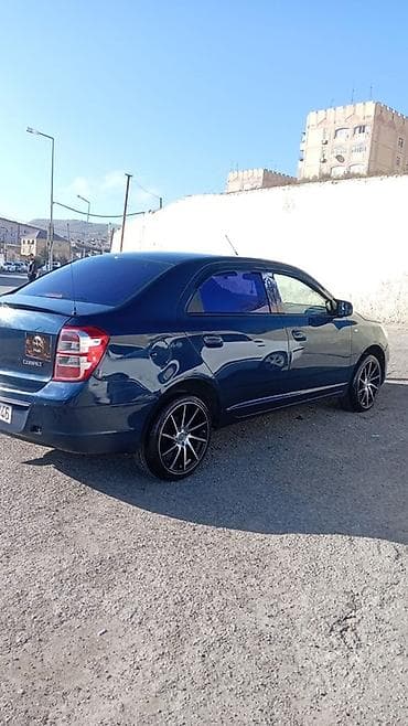 Chevrolet Cobalt sedan - Kuzov: 4 qapılı sedan, tünd mavi rəng - — 1