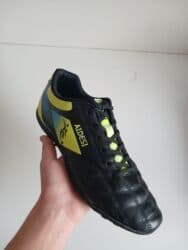 Krasofkalar və idman ayaqqabıları: Ideal vaziyetde butsi az işlənmişdir 41 razmerdi razmer uyğun olmadığı — 2