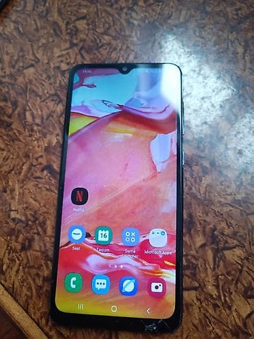 Samsung Galaxy A70, 128 GB, İki sim kartlı