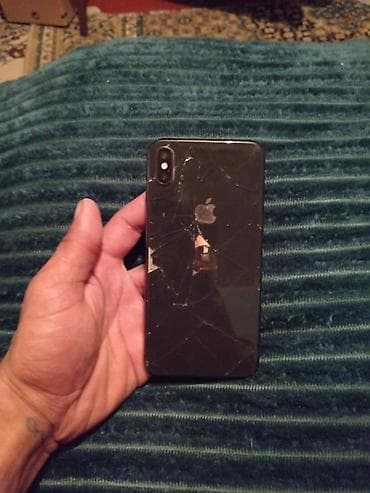 apple 8 pulus: IPhone X, 64 GB, Qara, Qırıq — 2