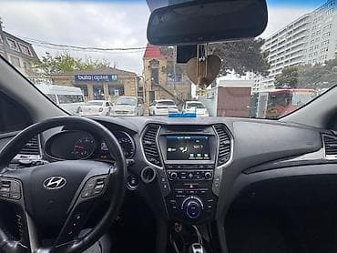 Hyundai Santa Fe – geniş və rahat salonlu, yaxşı təchizatlı krossover