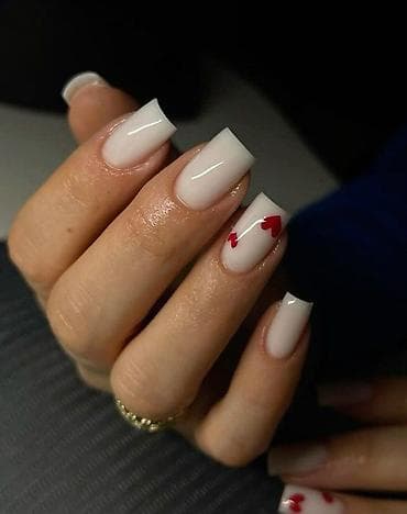 Xidmət: Professional manikür və gel lak dizaynı Təsvir: - Klassik