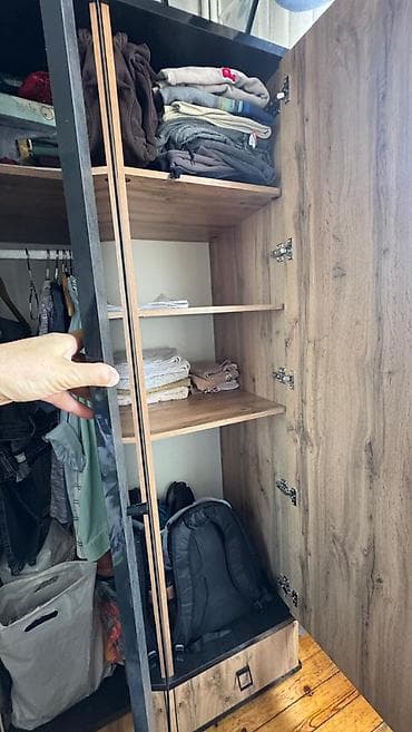 islenmis dolab satilir: "Perla" Brendindən Geniş Paltar Şkafı – Əla Vəziyyətdə Məşhur "Perla" — 4