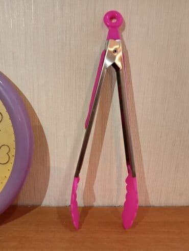 Slikon başlıqlı, çəhrayı rəngli, maşa tutqaç mətbəx aləti lalafo.az -da Slikon başlıqlı, çəhrayı rəngli, maşa tutqaç mətbəx aləti