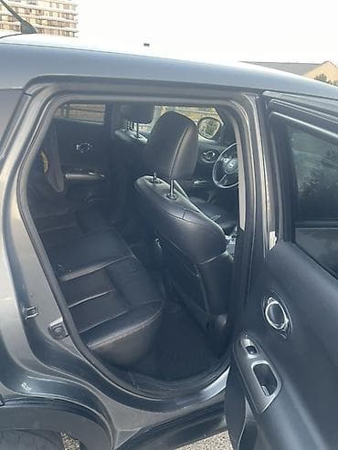 juk: Nissan Juke: 1.6 l | 2012 il Krossover — 7