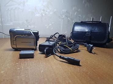 Çox az işlənmiş Təzə kimi olan SONY videokamera satılır. Cızığı belə