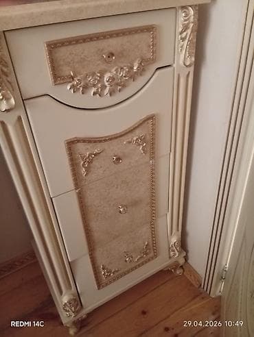 madeyra tek carpayi: Yataq mebeli ve basqa vesderde var — 4