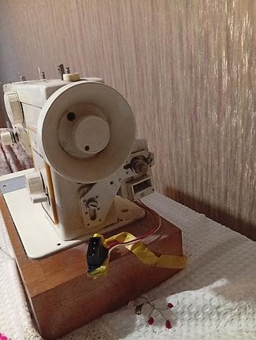 averlok tikis masini: Salam . işlək vəziyyətdə . real alıcıya münasib qiymət deyiləcək — 3