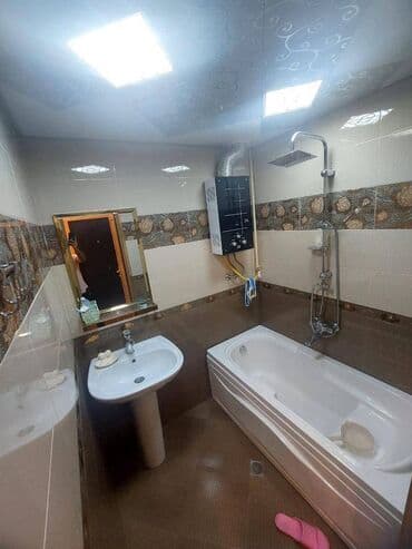 otaq yoldaşı qız: Cuzi endrim olacaq. Xetai rayonu Gence prospektinde (Xəzərin balaca — 17