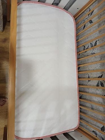 2 li kravat: MELTEM Beşik satilir 150 azn yellenir. Təkərlidir. Matrası var — 3