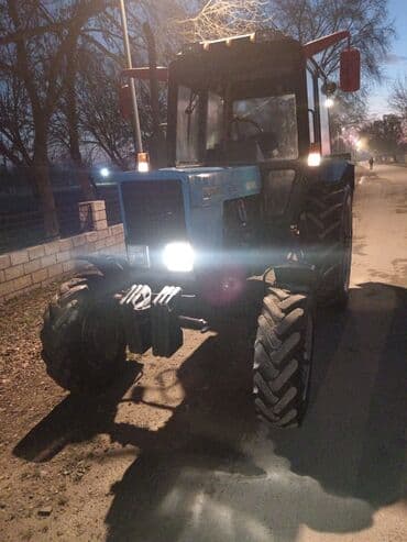 Aksesuarlar və tüninq: Traktor Belarus (MTZ) 82.1, 2009 il, 82 at gücü, motor 8.2 l, İşlənmiş — 8