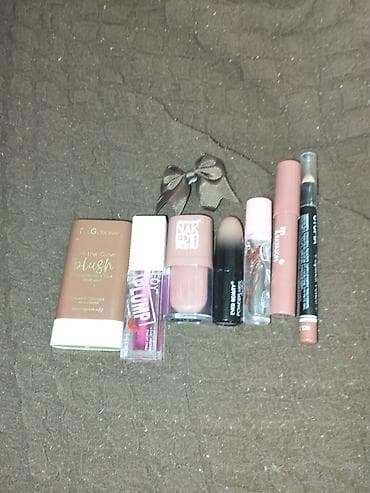 Kosmetik dəst – neytral/çəhrayı tonlarda Tərkib: - T.G. for ever — 1