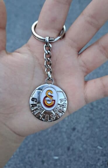 Eynəklər: Galatasaray açarlığı — 1