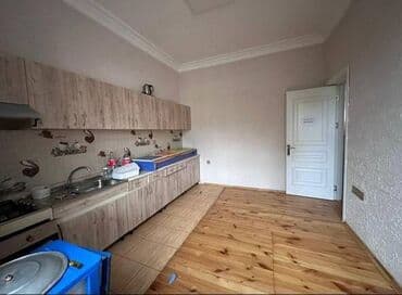 bakı tikiş evi ünvanları: Hazır baxça icarəyə verilir. 2mertebeli evdir. 7otaq. 2hamam tualet — 3