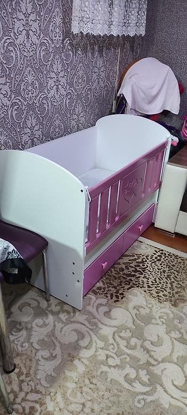 taxt dosekleri: Oğlan və qız üçün, İşlənmiş, Beşik, Matras ilə, Yellənmə mexanizm ilə — 1