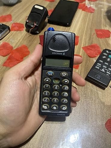 Ericsson GA628 – klassik düyməli mobil telefon - Model: Ericsson — 4