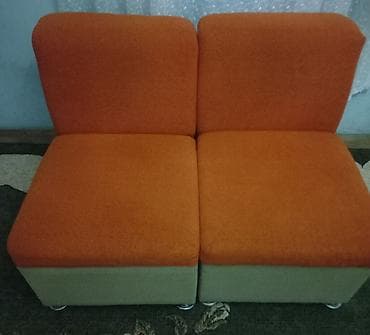 2 nəfərlik divan satılır. Müasir və yığcam dizayna malikdir, həm