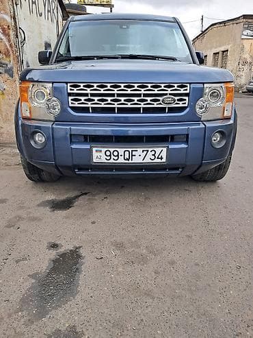 4 qapi niva: Land Rover Discovery 3 – tünd mavi rəng, tam ölçülü SUV. Əsas — 4