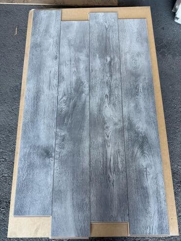 Salam laminatlarimiz 31 32 33 klass olmagala hər rəg secimi var 250 yə — 2