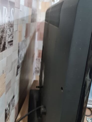 çəki: Samsung markalı bu televizor müasir evlər üçün nəzərdə tutulmuşdur — 3