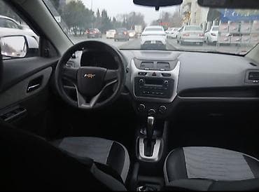 headway tekerleri: Chevrolet Cobalt: 1.5 l | 2025 il 20000 km Sedan — 2