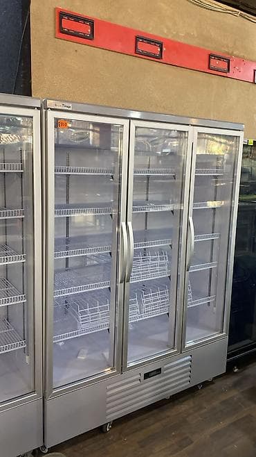 soyuduu: Ticarət vitrin soyuducu – 3 qapılı, şüşəli ön panel və paslanmayan — 1