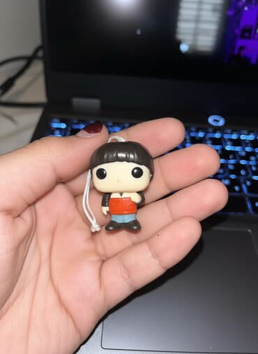 possess the secret man qiymeti: Stranger Things kolleksiyasından Will orijinal Kinder Joy fiquru. Tam — 1