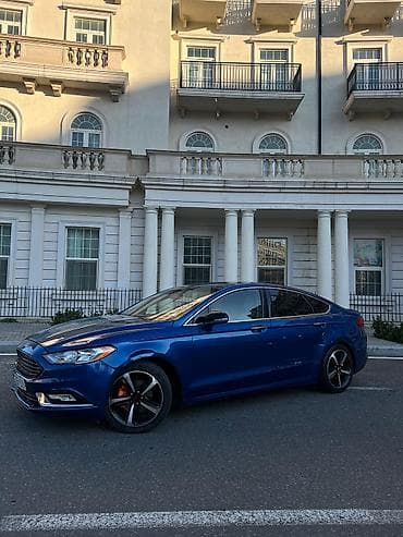 suktur: Ford Fusion sedan – mavi rəng, zərif və dinamik dizayn. Xarici: - — 10